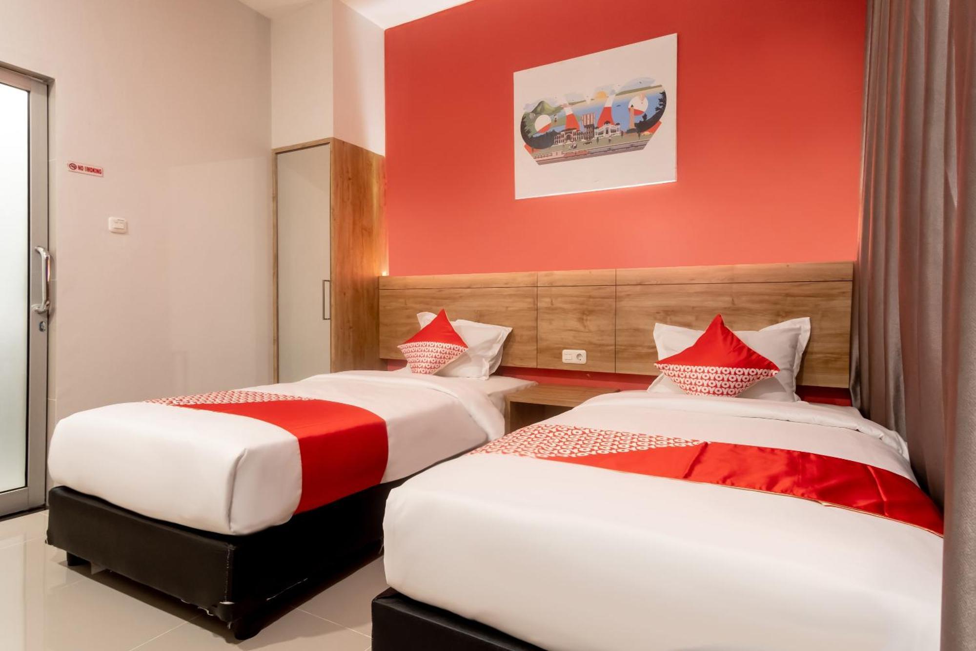 Oyo 3159 Festive Inn Medan Exterior foto